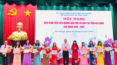 An Giang honore les modèles avancés dans le secteur de l'éducation