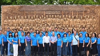 하노이 모이 신문, 후인특캉 저널리즘 학교 유적지에서 "원점으로 돌아가다"