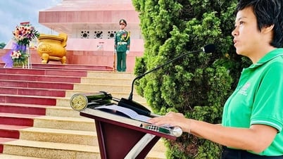 Nhạc sĩ Mai Trâm phát biểu xúc động tại Nghĩa trang liệt sĩ tỉnh Gia Lai