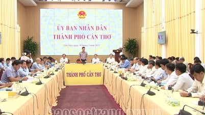 Ministry of Construction works with localities on progress of Chau Doc - Can Tho - Soc Trang expressway