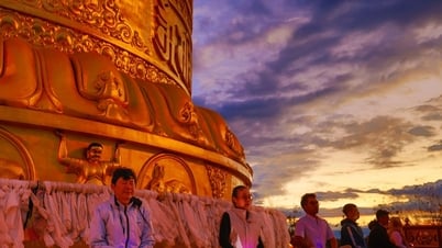 Chạm nguồn năng lượng tinh khiết về đêm tại Samten Hills Dalat