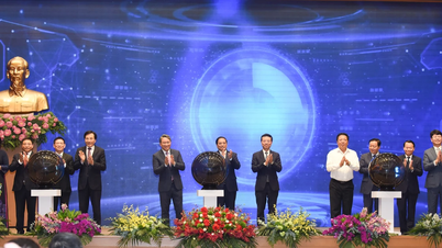 [Foto] El primer ministro Pham Minh Chinh asiste a la ceremonia de apertura del Portal Nacional de Derecho.
