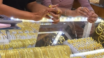 Gold price today 4-5: Continuously falling, experts predict it will be difficult to increase