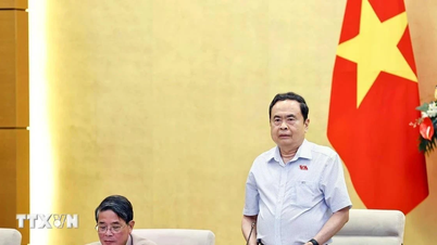 国会議長：歴史的な会議、歴史的な問題を決める