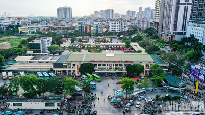 [Ảnh] Bến xe bắt đầu đông đúc đón dòng người trở lại Thủ đô sau 5 ngày nghỉ lễ