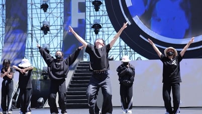 ทีมเต้นรำถึงกับน้ำตาซึม เพราะ Dalat Best Dance Crew 2025 ถือเป็นโอกาสสุดท้ายของทั้งสองทีมที่จะระเบิดความมันส์ไปด้วยกัน