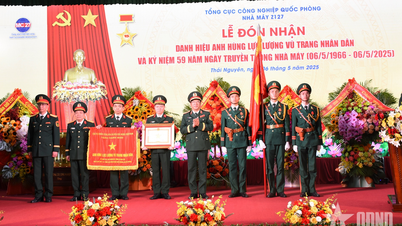 Nhà máy Z127 đón nhận danh hiệu Anh hùng Lực lượng vũ trang nhân dân