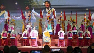 រាត្រី “វិសាខបូជា” ផ្សព្វផ្សាយតម្លៃសន្តិភាព