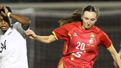 Chelsea Lê lỡ hẹn với CLB nữ TP HCM, Nam Mi tập luyện cùng tuyển Việt Nam