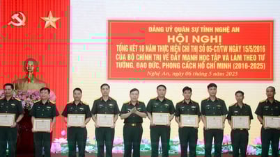 Tiếp tục xây dựng và nhân rộng các điển hình học tập và làm theo tư tưởng, đạo đức, phong cách Hồ Chí Minh