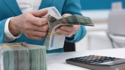 Sau nửa năm im ắng, lãi suất huy động cuối năm sẽ bùng nổ?