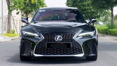 Lexus IS 2021 ត្រូវបាន "បញ្ឈប់" លក់ក្នុងតម្លៃជាង 1.7 ពាន់លាននៅទីក្រុងហូជីមិញ