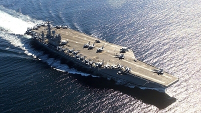 米空母ニミッツとその打撃群が東海に出現