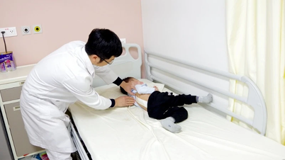 Khám sàng lọc miễn phí cho trẻ mắc bệnh l‎ý gù, vẹo cột sống