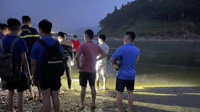 Tuyen Quang mobilizes forces to search for drowning students