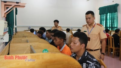 Công an Bình Phước khai mạc kỳ sát hạch lái xe đầu tiên