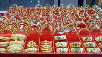 Đầu tư vàng hay bất động sản?