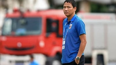គ្រូបង្វឹក Nguyen Anh Duc ដឹកនាំក្លឹប Binh Duong