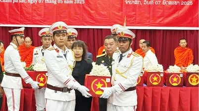 Repatriation of 16 sets of remains of Vietnamese martyrs who died in Southern Laos