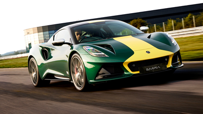 Lotus Emira Clark Edition từ 3.79 tỷ đồng, tri ân Jim Clark