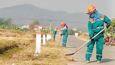 Who maintains the county roads?