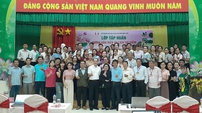 มีนักศึกษาเข้าร่วมหลักสูตรฝึกอบรมมัคคุเทศก์ในสถานที่ดังกล่าวกว่า 100 คน