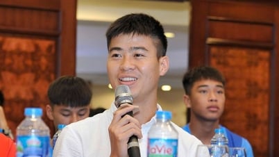 Duy Manh inspiriert junge Spieler vor dem nationalen U13-Turnier