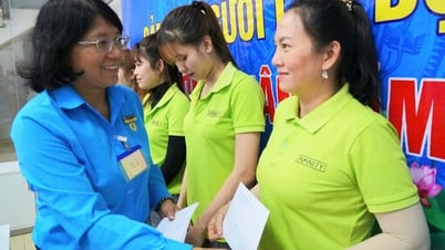 Liên đoàn Lao động tỉnh tổ chức Chương trình ‘Cảm ơn người lao động’ tại huyện Cần Giuộc