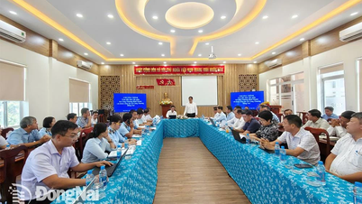 Les départements de l'industrie et du commerce de Dong Nai et de Binh Phuoc se sont rencontrés pour discuter du projet de fusion