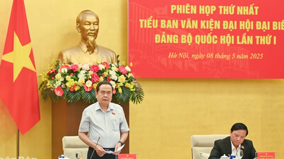 [Ảnh] Chủ tịch Quốc hội Trần Thanh Mẫn chủ trì phiên họp Tiểu ban Văn kiện Đại hội đại biểu Đảng bộ Quốc hội lần thứ nhất
