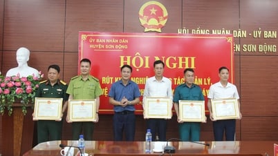 Huyện Sơn Động tổ chức rút kinh nghiệm công tác phòng cháy, chữa cháy rừng