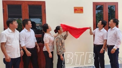Khánh thành và bàn giao nhà đại đoàn kết cho hội viên hội nông dân