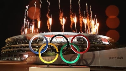 Lần đầu tiên lễ khai mạc Olympic được tổ chức trên 2 sân vận động khác nhau