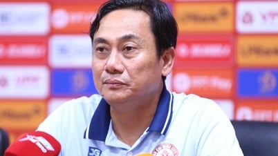 HLV Phùng Thanh Phương lý giải thất bại của CLB TP HCM trước Hải Phòng