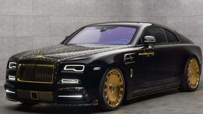 Mansory "hô biến" Rolls-Royce Wraith thành kiệt tác sợi carbon vàng 24k