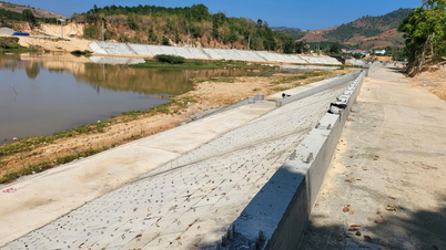 Case of "Risk of River Swallowing Village": Completed investment in building embankments to prevent landslides