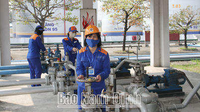 រៀបចំយ៉ាងសកម្មនូវទំនិញសំខាន់ៗក្នុងរដូវវស្សា