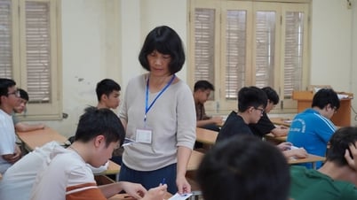 Plus de 6 300 candidats se disputent les billets d'admission en 10e année dans 2 écoles spécialisées de Hanoi