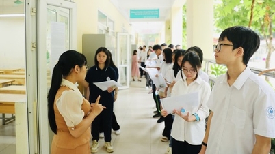 스트레스 많은 10학년 입학 시험, 15분 늦으면 시험 못 봐요