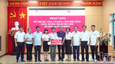 បរិច្ចាគថវិកាចំនួន ៤៣,៧លានដុង ដើម្បីជួយដល់សិស្សស្រីកំព្រា ដែលឆ្លងកាត់ការលំបាកនៅ Song Cong