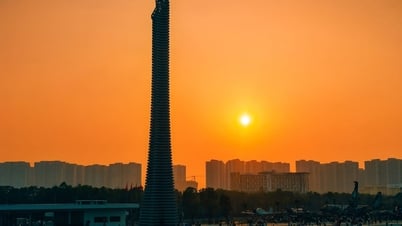 Hoàng hôn tuyệt đẹp tại Bảo tàng Lịch sử Quân sự Việt Nam
