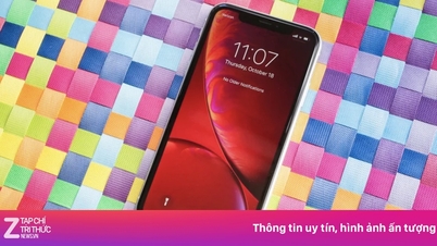 iPhone XR, XS Max បន្សល់ទុក
