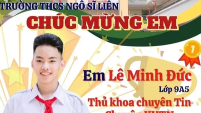 Nam sinh Thủ khoa chuyên Tin viết lời tri ân khiến thầy cô xúc động