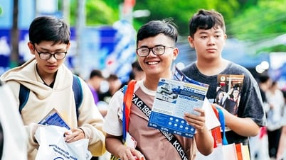 大学への一括入学はまだ適切でしょうか?