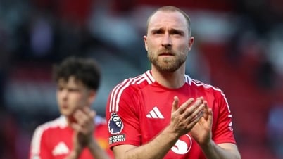 Man Utd says goodbye to 3 stars, focuses on preparing for new season