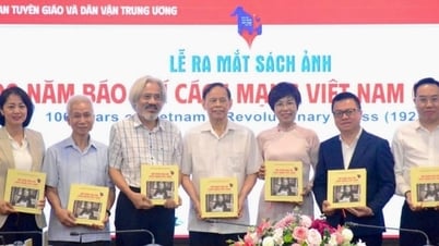 Ra mắt sách ảnh “100 năm Báo chí cách mạng Việt Nam (1925-2025)