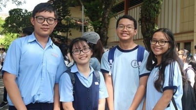 Sáng nay, Trường Phổ thông Năng khiếu - ĐHQG TP HCM công bố điểm chuẩn lớp 10