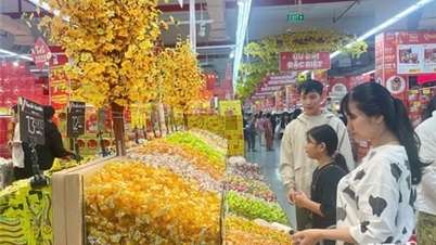 Ngành thương mại, dịch vụ tăng trưởng 2 con số