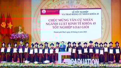 Touching message from principal to students on graduation day