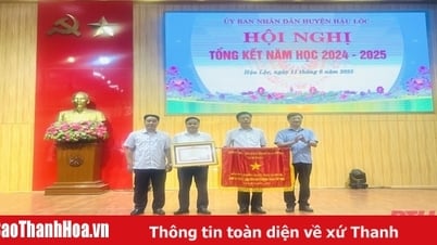 Hau Loc សង្ខេបឆ្នាំសិក្សា 2024-2025 និងផ្តល់កិត្តិយស និងរង្វាន់ដល់សមូហភាព និងបុគ្គលដែលមានស្នាដៃ